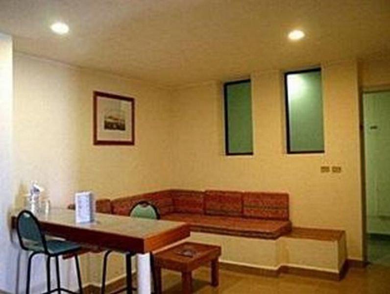 Days Hotel By Wyndham Batangas Dış mekan fotoğraf