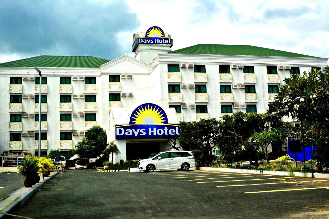 Days Hotel By Wyndham Batangas Dış mekan fotoğraf